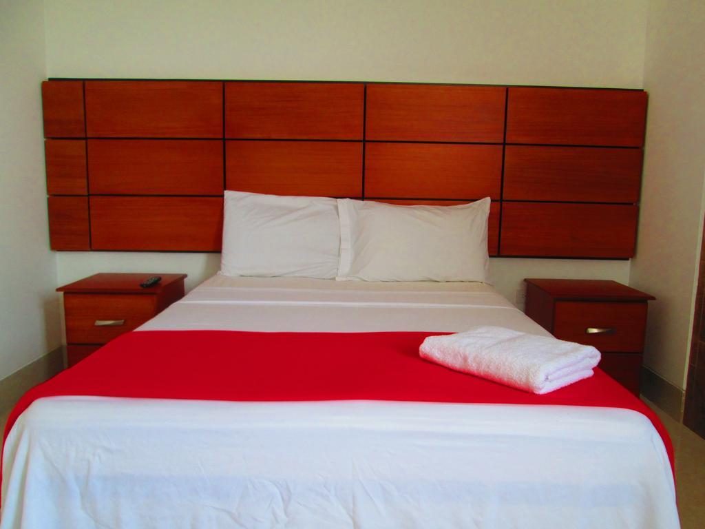 Hotel Apart Guayaquil Aeropuerto Exterior photo